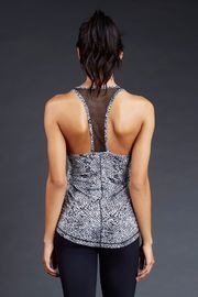 Ladies gym wear relaxed fit contrast mesh backing for ventilation women's gym tank vest top